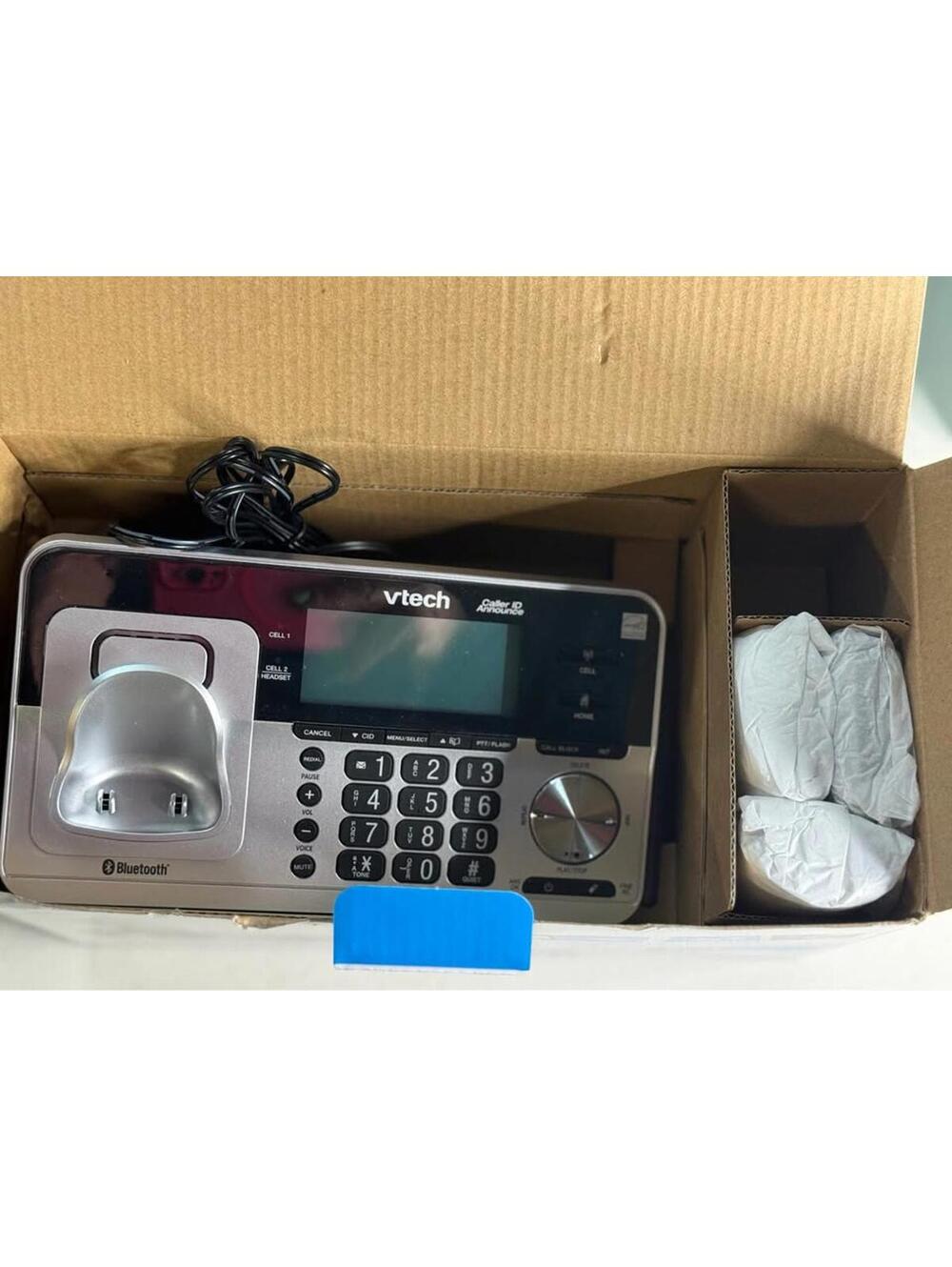 Vtech Connect to Cell Bluetooth Cordless Phone System 3 Handsets DS6451-3 - Picture 4 of 5